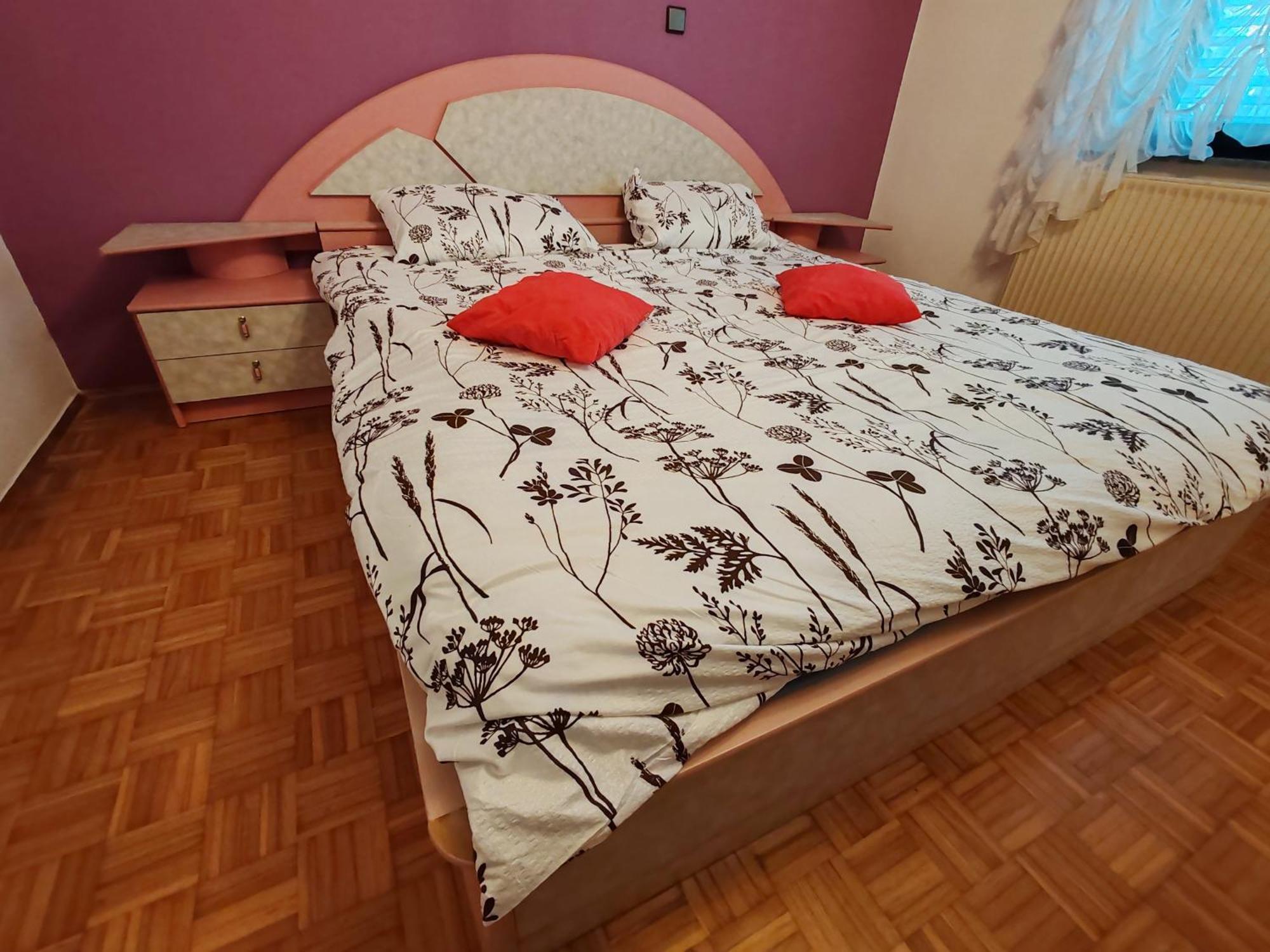 Apartment Preseren Smarjeske Toplice Εξωτερικό φωτογραφία